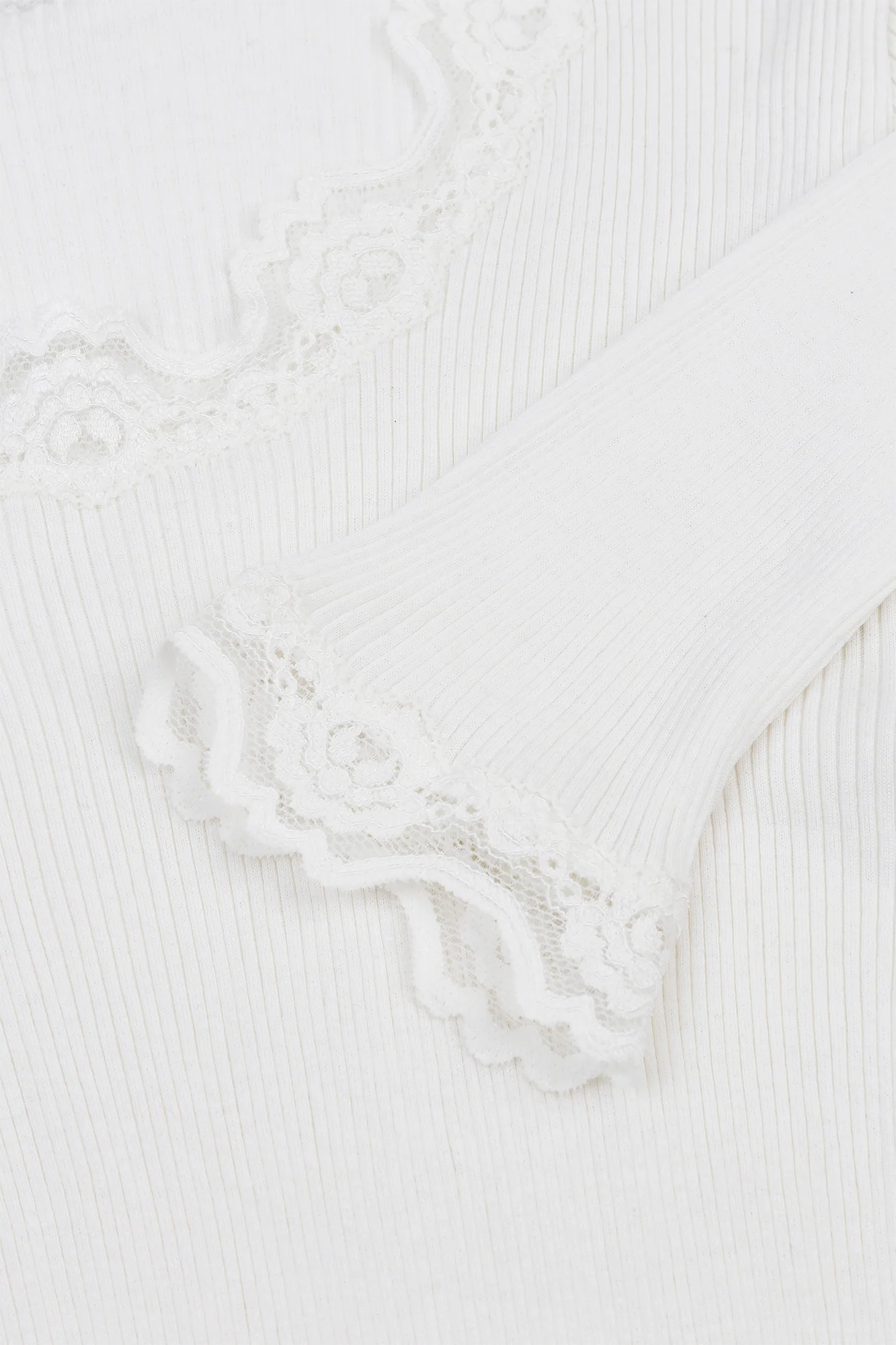 Babette LS Regular Lace Off-white - Image 3