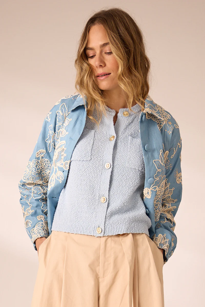 Louise Vestjas Licht Blauw - Image 3